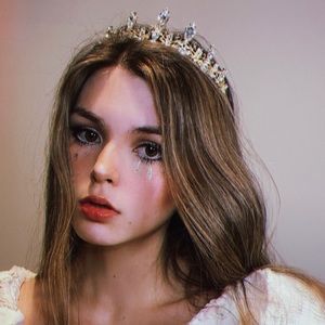 Meet your Posher, Keeley